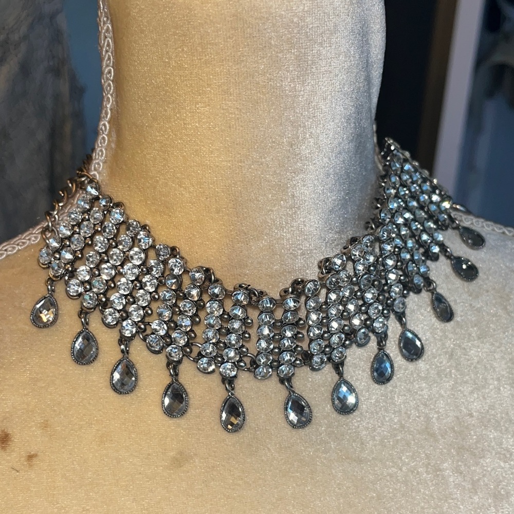Metal Chain Gemstones Choker